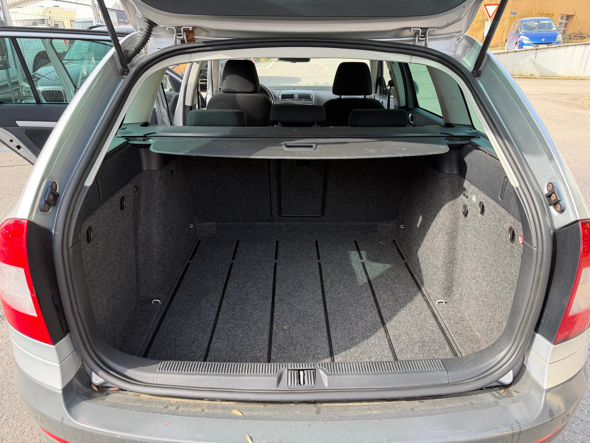 SKODA Octavia Scout 1.8 FSI 4x4-image-10