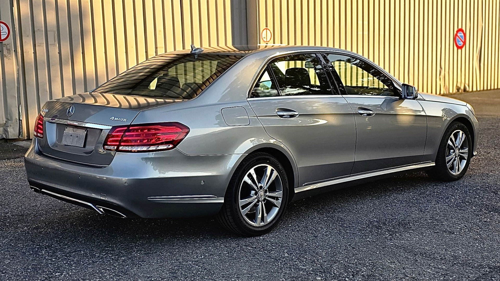 MERCEDES-BENZ E 400 Avantgarde 4Matic 7G-Tronic-image-5