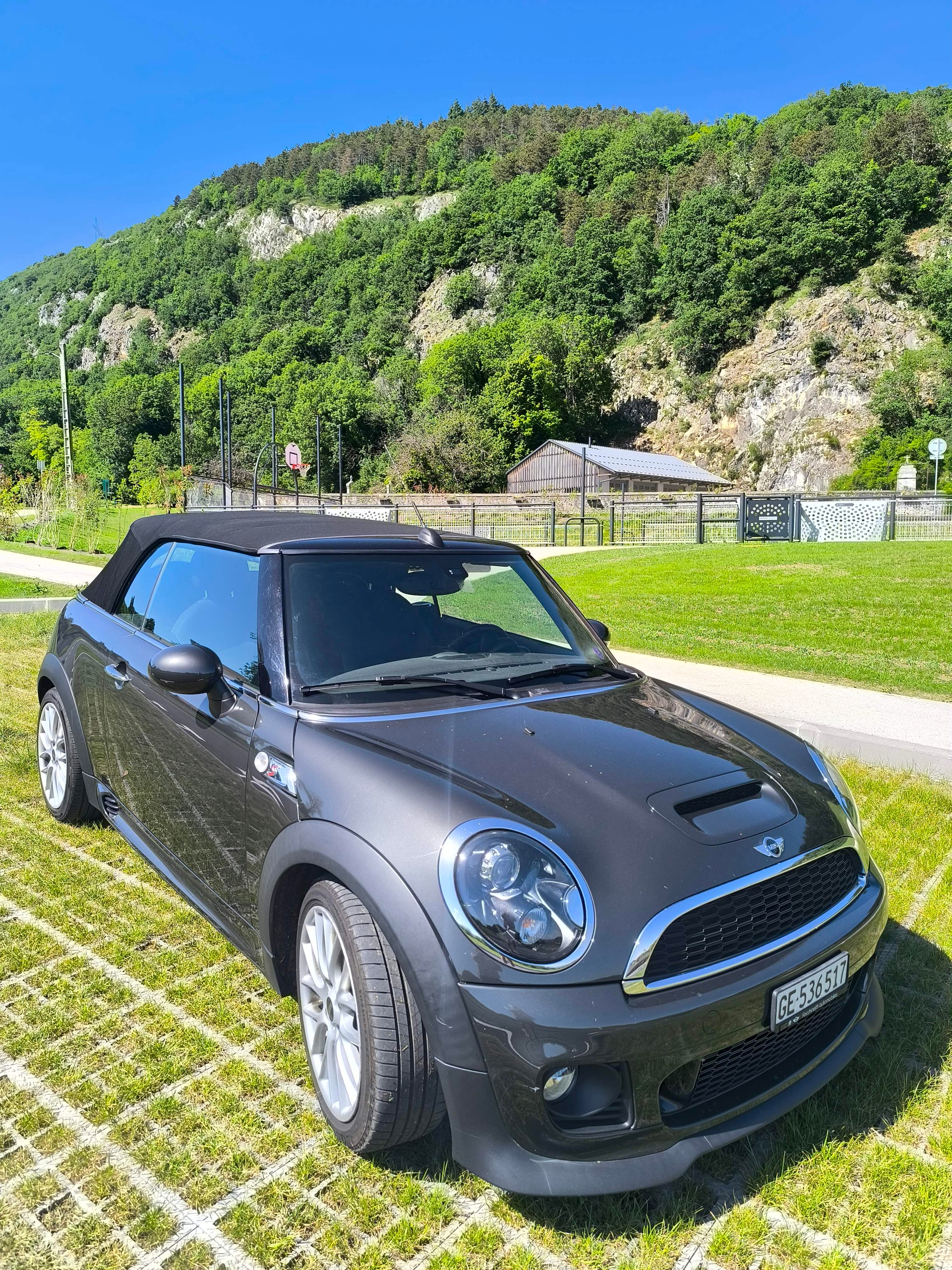 MINI 1.6i Cooper S-image-0