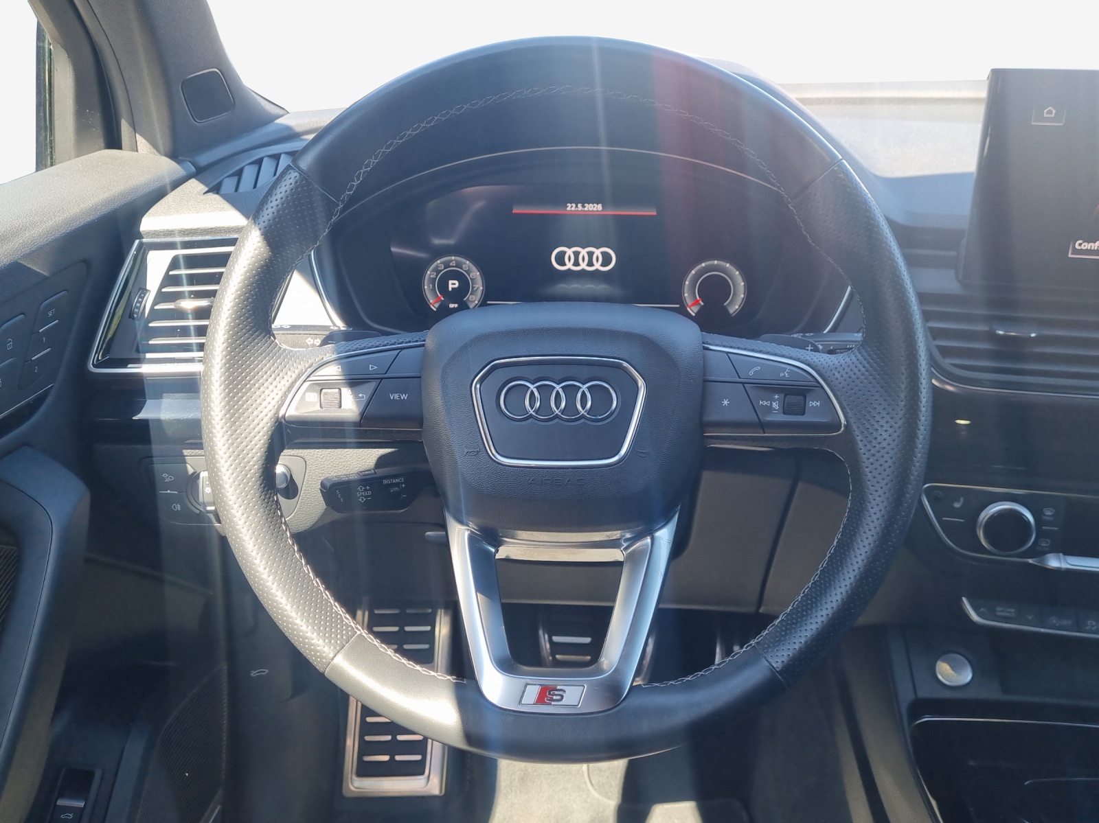 AUDI Q5 Sportback 45 TFSI Black Edition quattro S-tronic-image-9