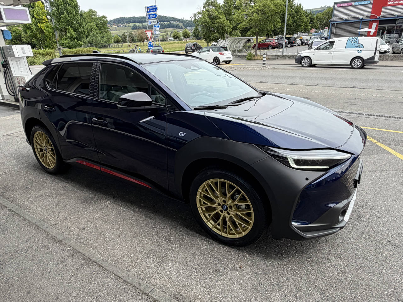 SUBARU Solterra eV Luxury AWD-image-3