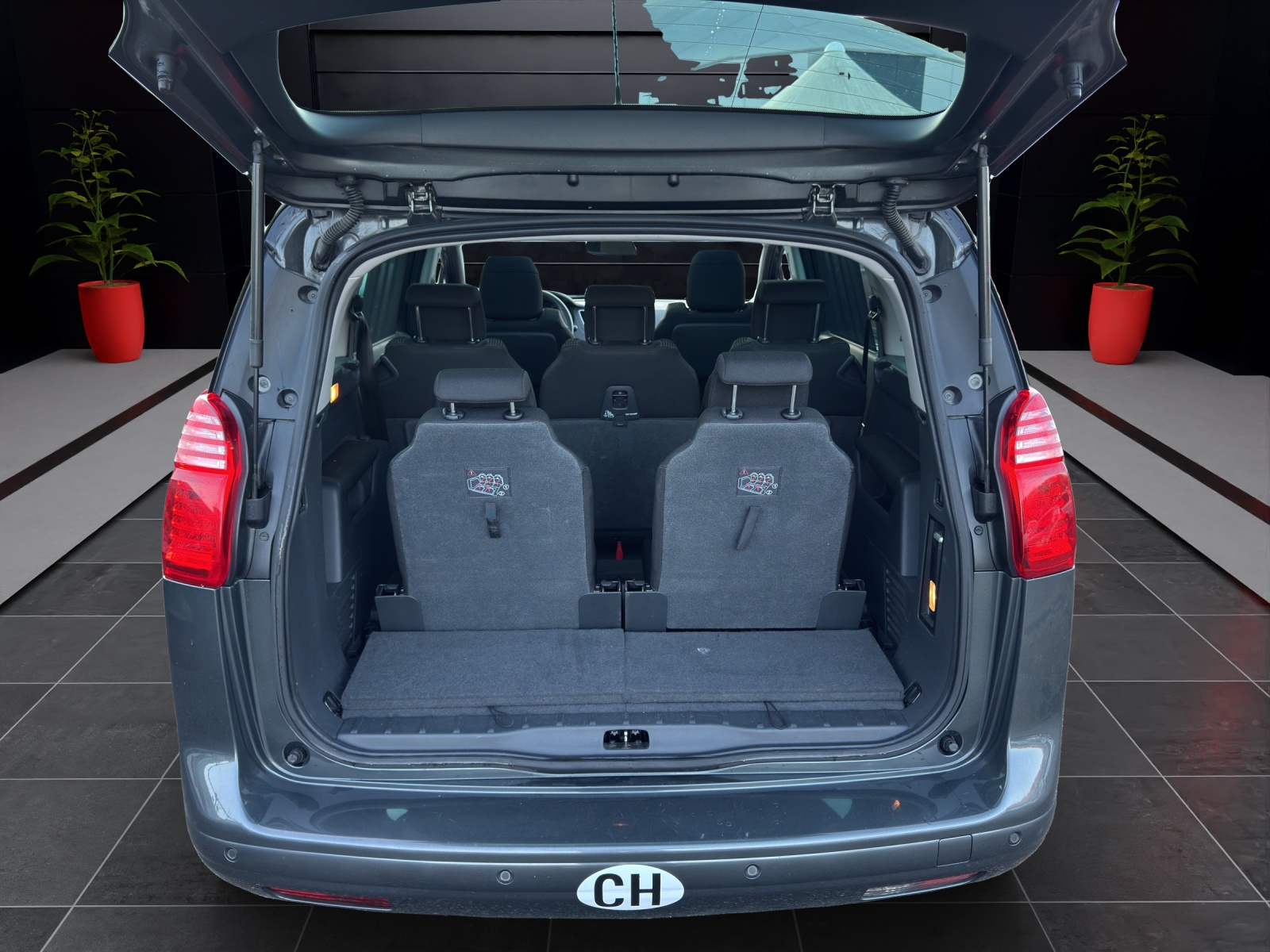 PEUGEOT 5008 1.6 16V T Sport Pack 156-PS 7-Plätzer Frisch MFK & abService Schweizer Fahrzeug aus erster Schweizer Hand-image-14