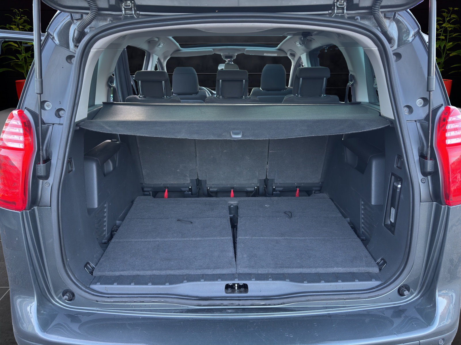 PEUGEOT 5008 1.6 16V T Sport Pack 156-PS 7-Plätzer Frisch MFK & abService Schweizer Fahrzeug aus erster Schweizer Hand-image-22