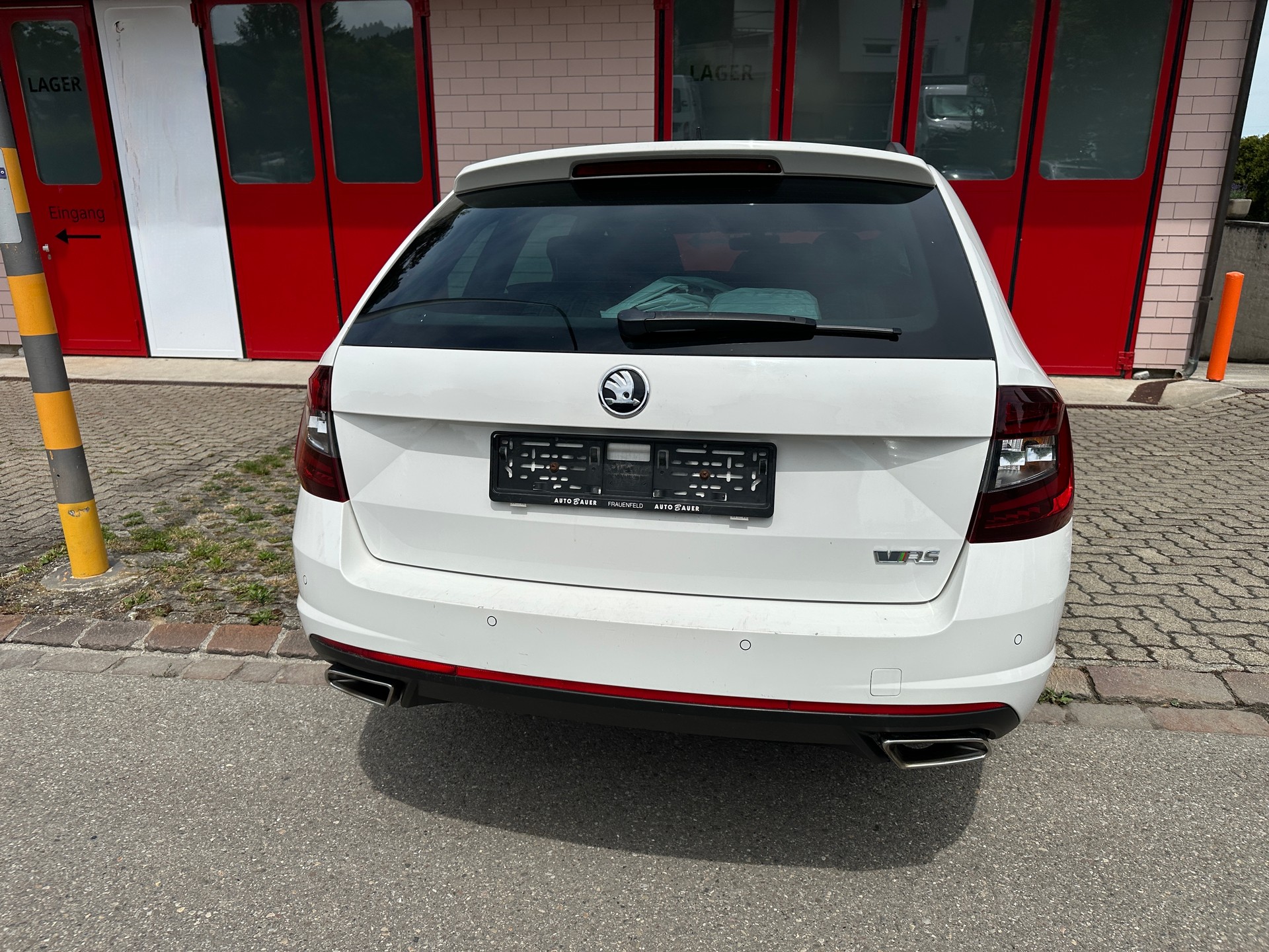 SKODA Octavia Combi 2.0 TSI RS DSG-image-4
