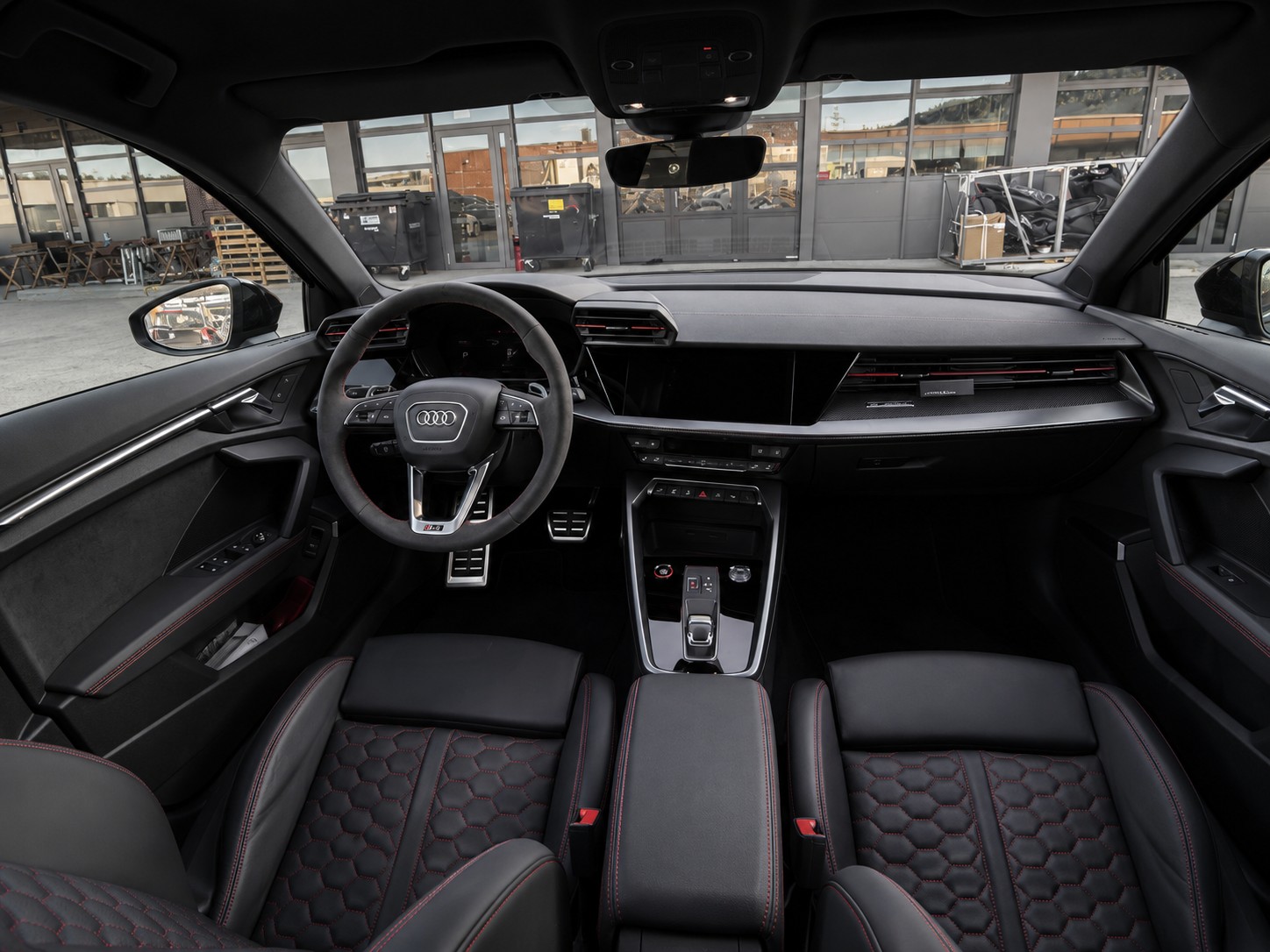 AUDI 2.5 TFSI quattro S-Tronic-image-4