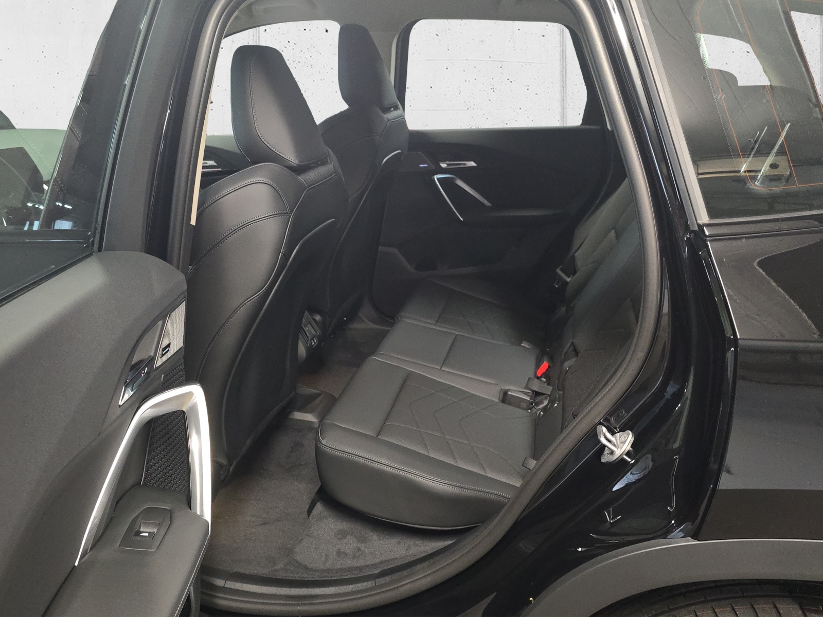 BMW X1 xDrive 20d 48V-image-18
