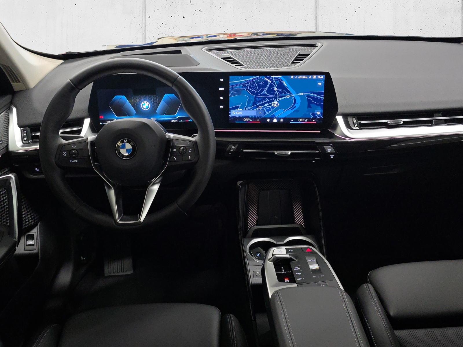 BMW X1 xDrive 20d 48V-image-12