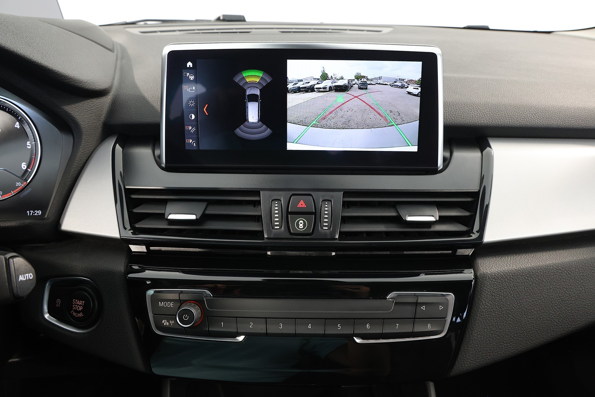 BMW 220d xDrive Gran Tourer Steptronic-image-11