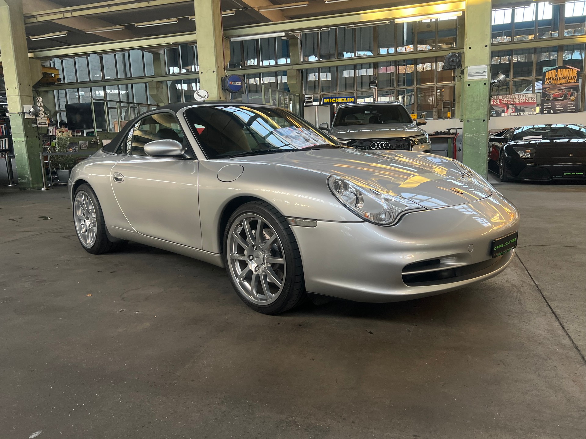 PORSCHE 911 Carrera 4 Cabrio-image-10
