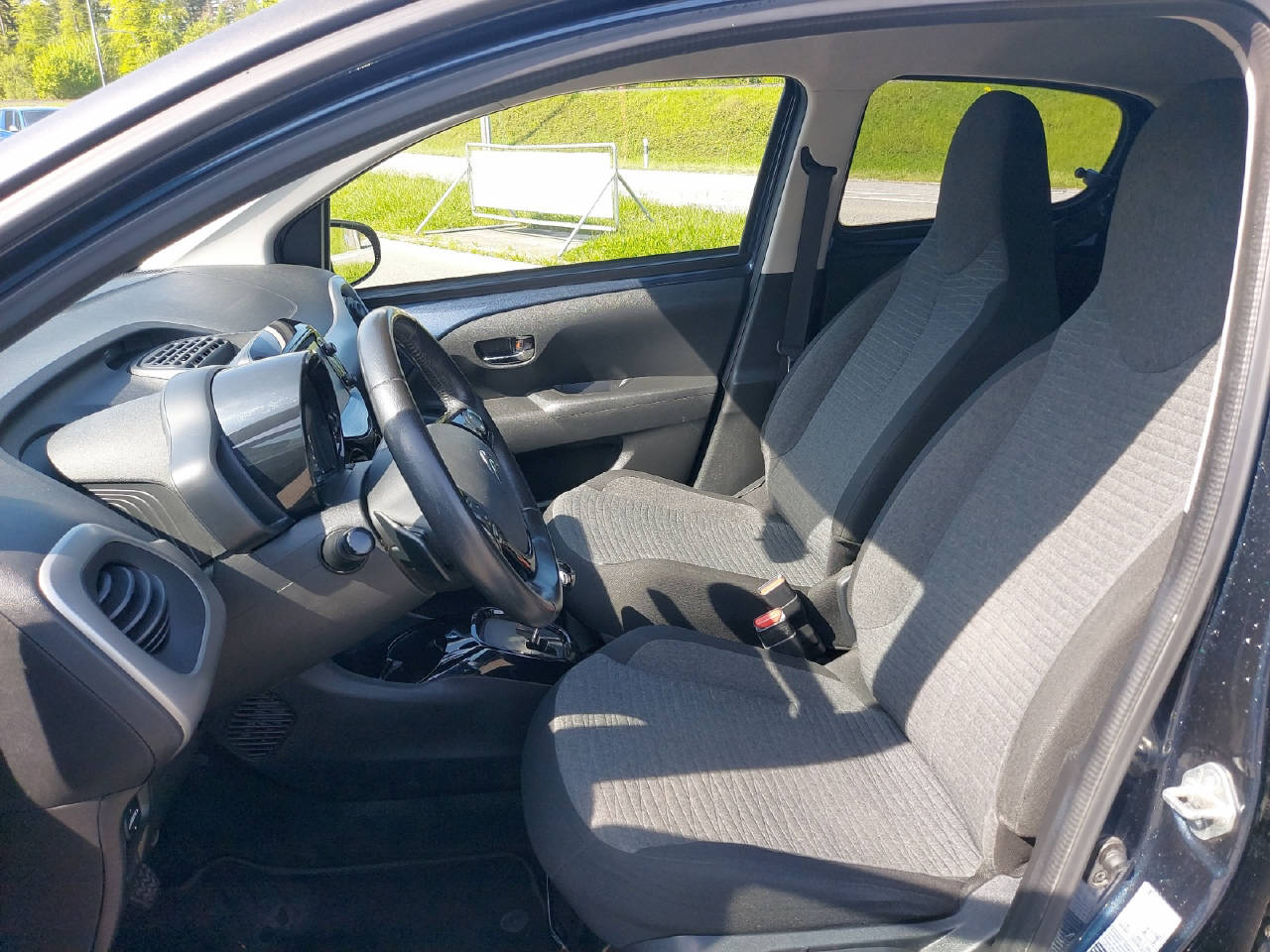 CITROEN C1 1.0 VTi Shine ETG-image-4