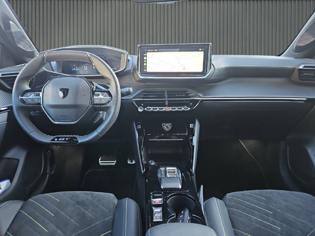 PEUGEOT 208 e-GT-image-11