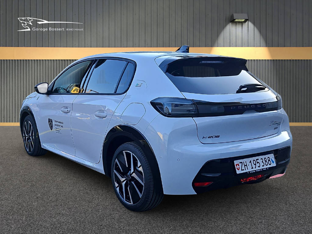 PEUGEOT 208 e-GT-image-6