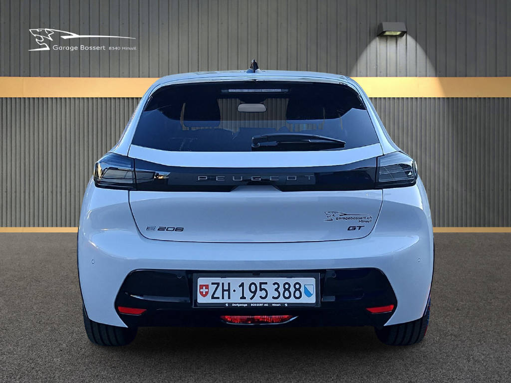 PEUGEOT 208 e-GT-image-5