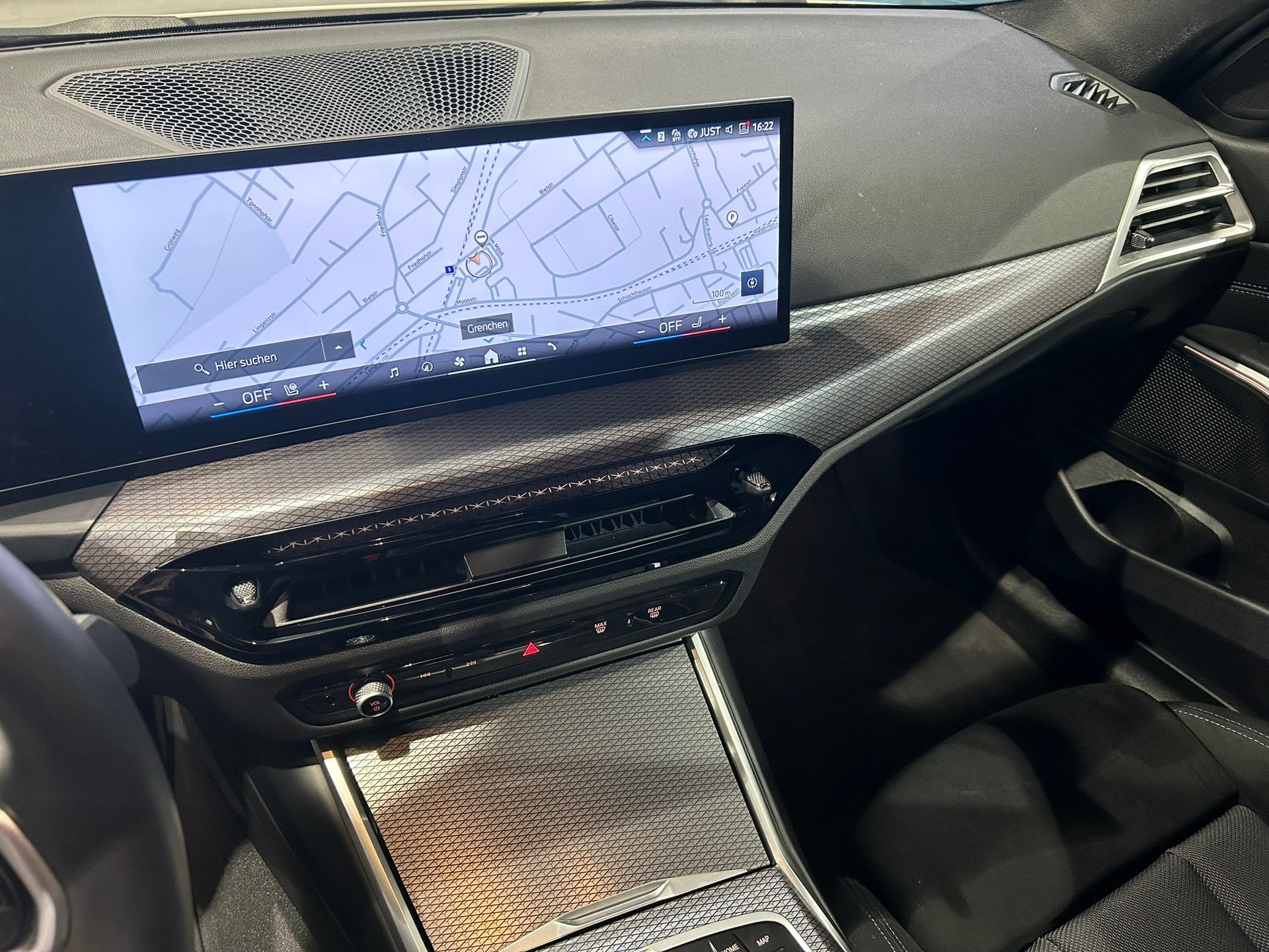 BMW 320d xDrive 48V Steptronic M Sport Pro-image-27