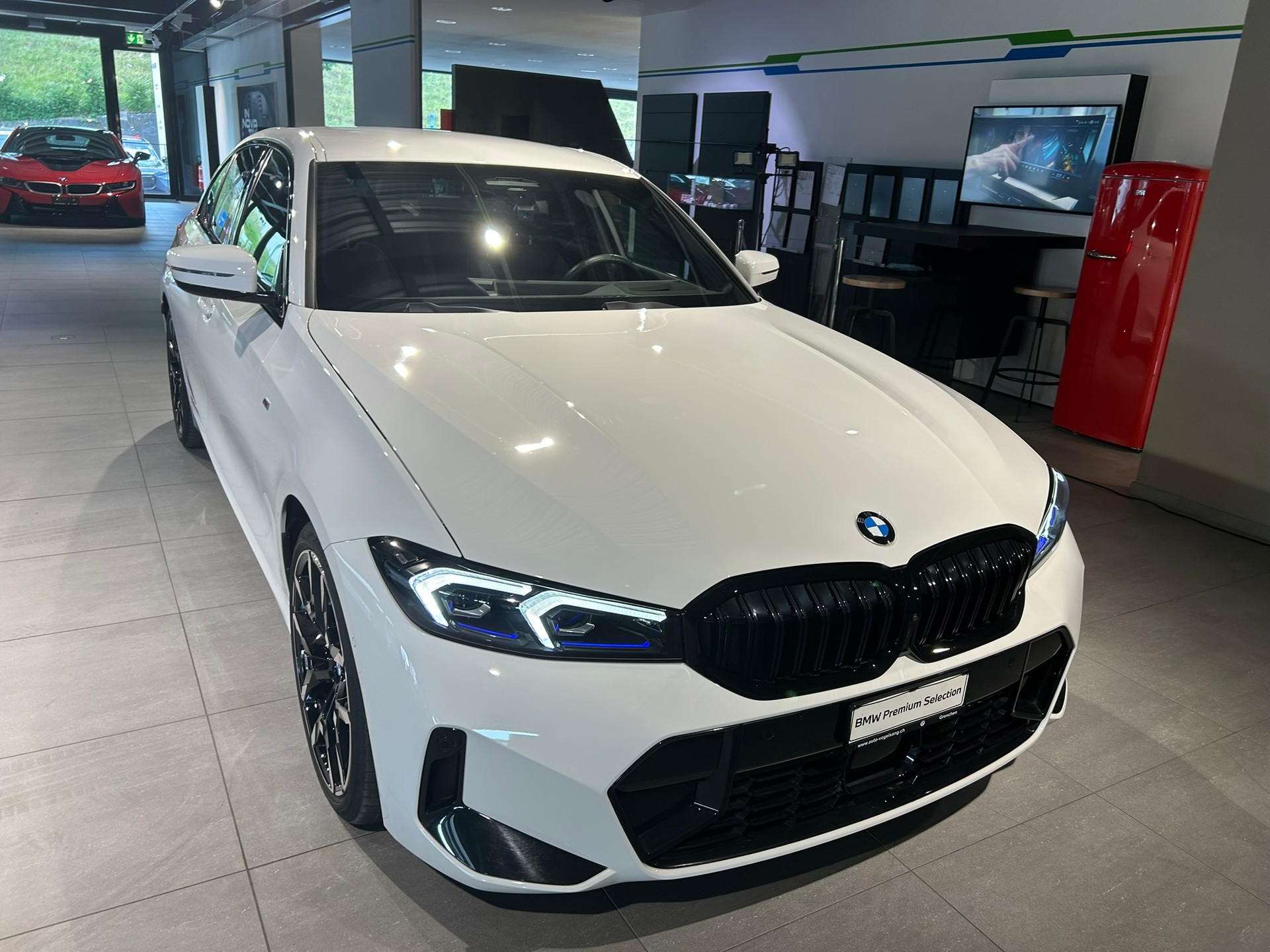 BMW 320d xDrive 48V Steptronic M Sport Pro-image-6