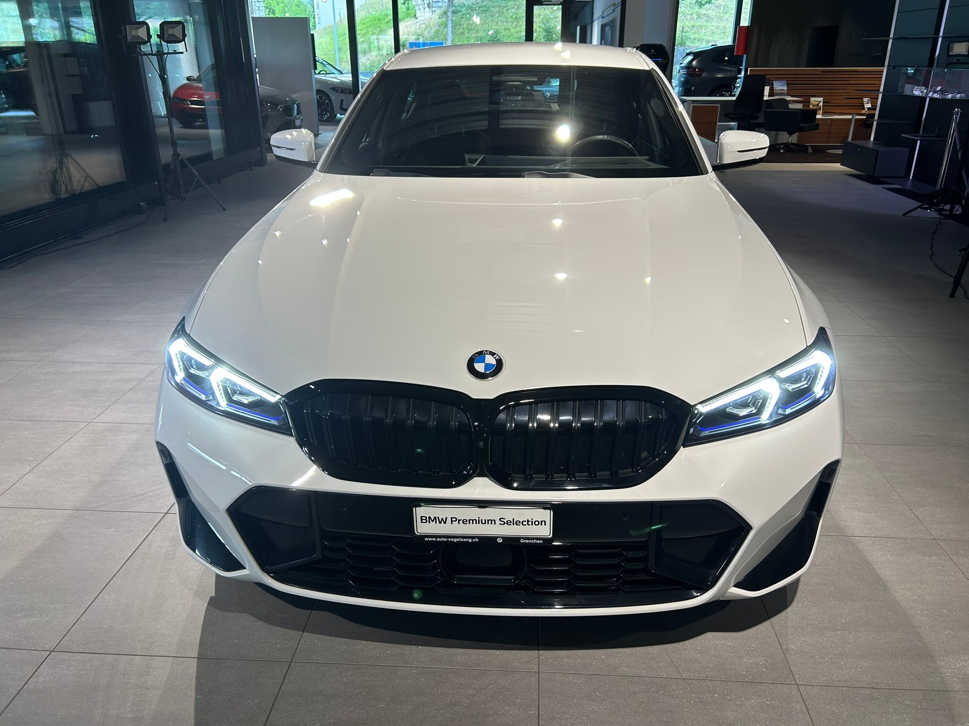 BMW 320d xDrive 48V Steptronic M Sport Pro-image-7