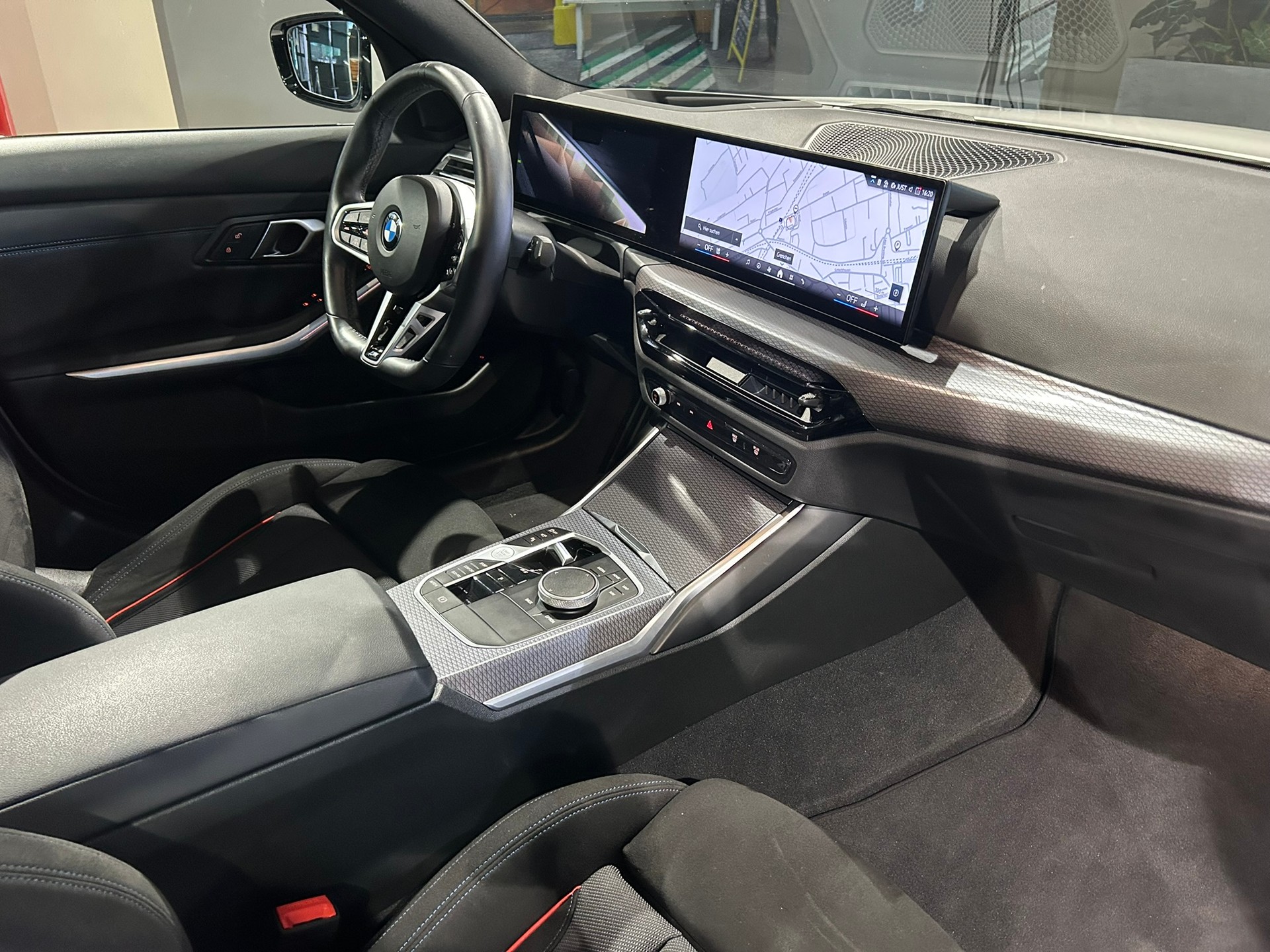 BMW 320d xDrive 48V Steptronic M Sport Pro-image-22