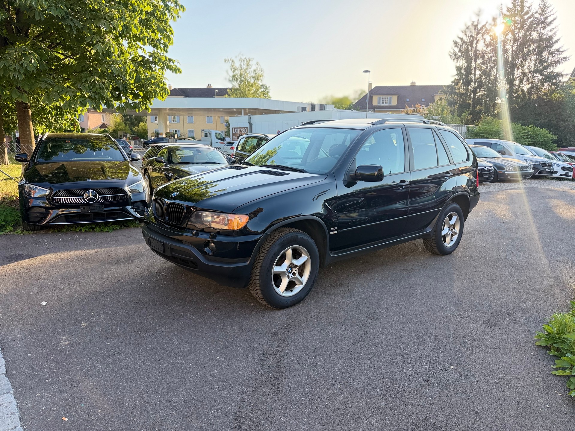 BMW X5 3.0i-image-2
