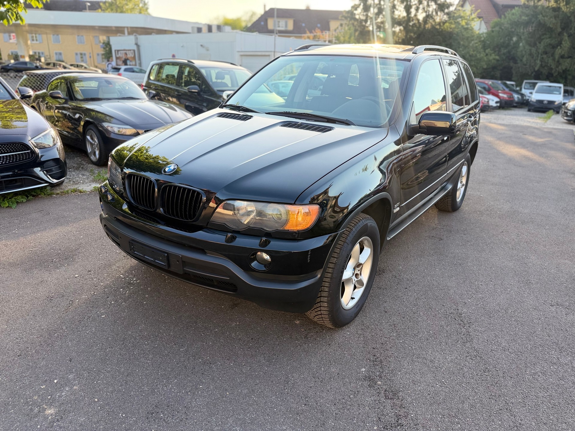 BMW X5 3.0i-image-0