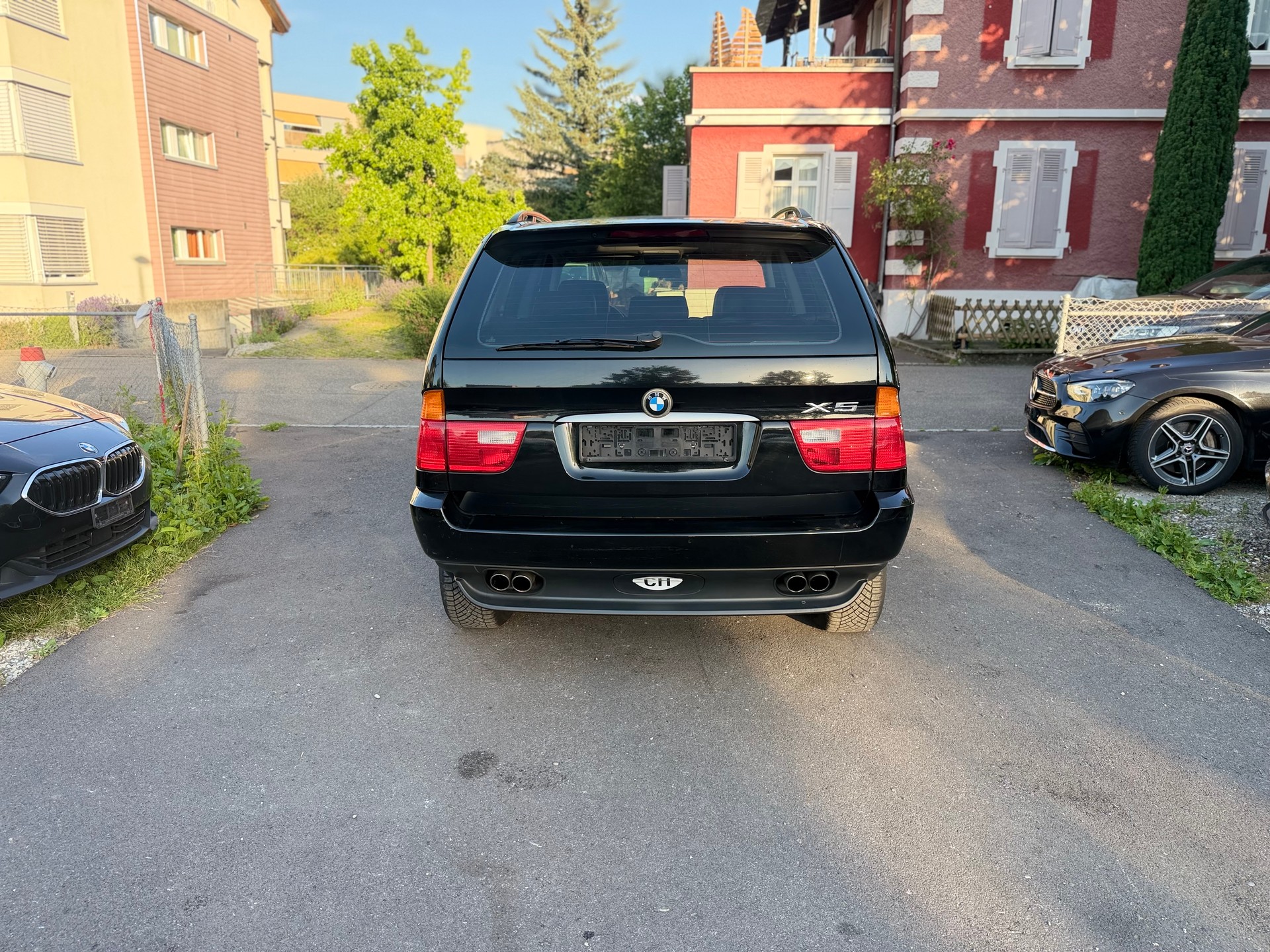 BMW X5 3.0i-image-4