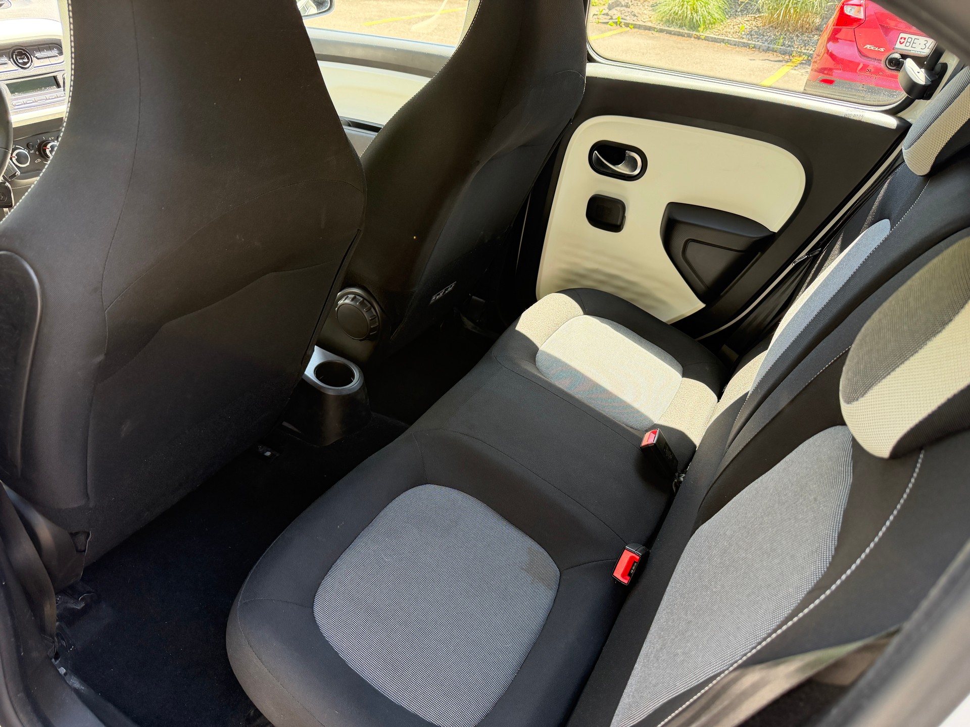RENAULT Twingo 1.0 City-image-11