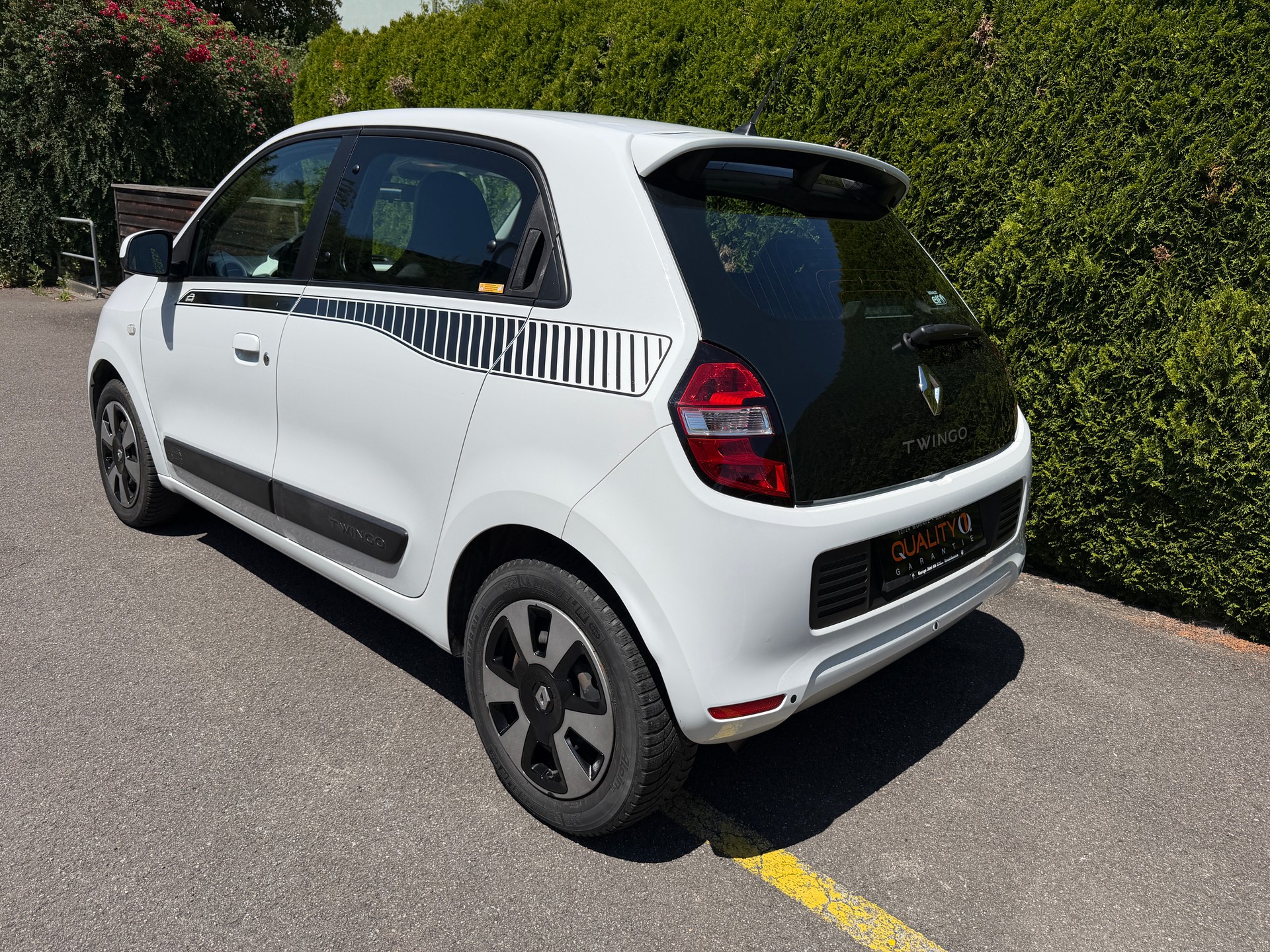 RENAULT Twingo 1.0 City-image-2
