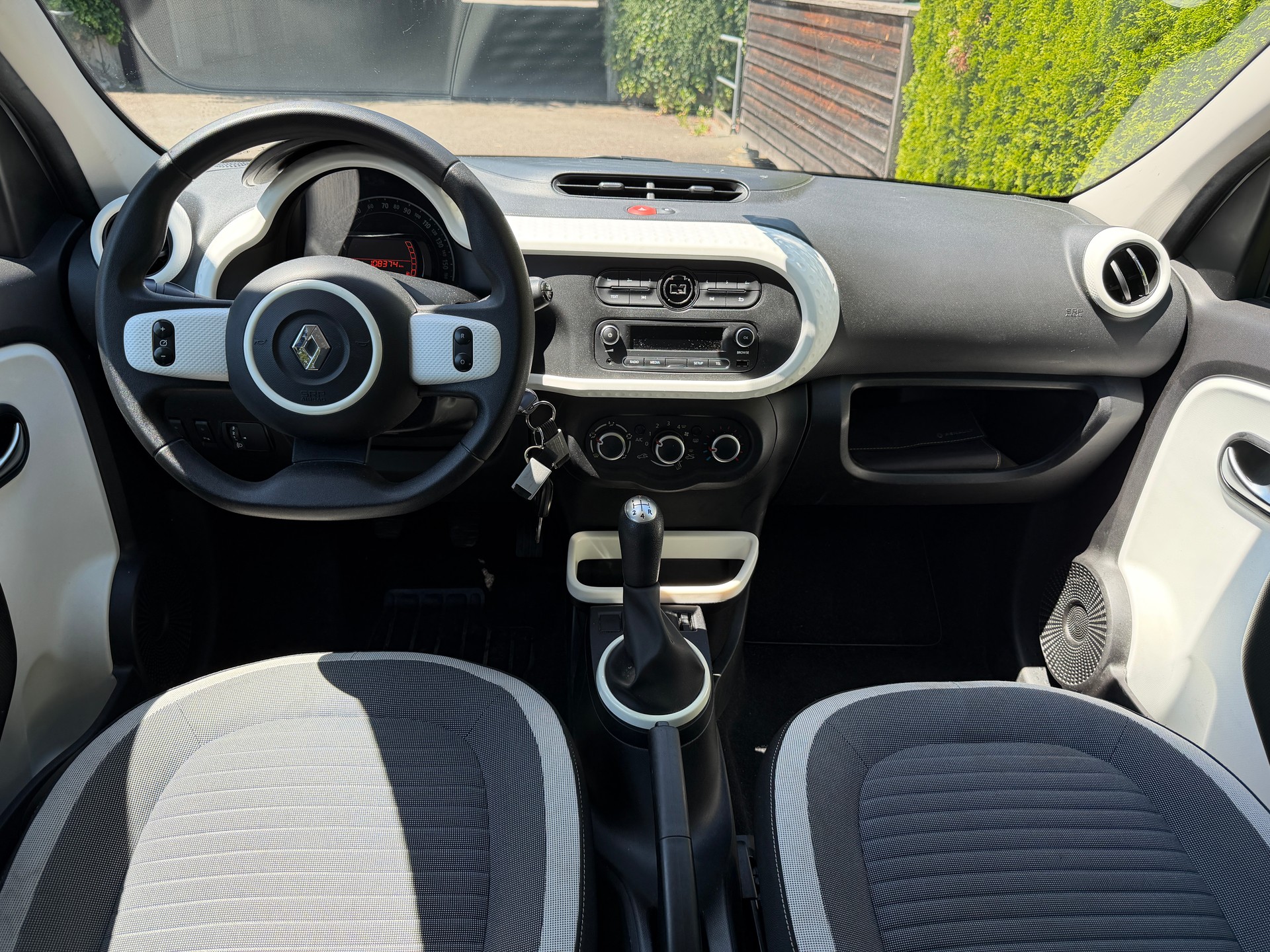 RENAULT Twingo 1.0 City-image-9