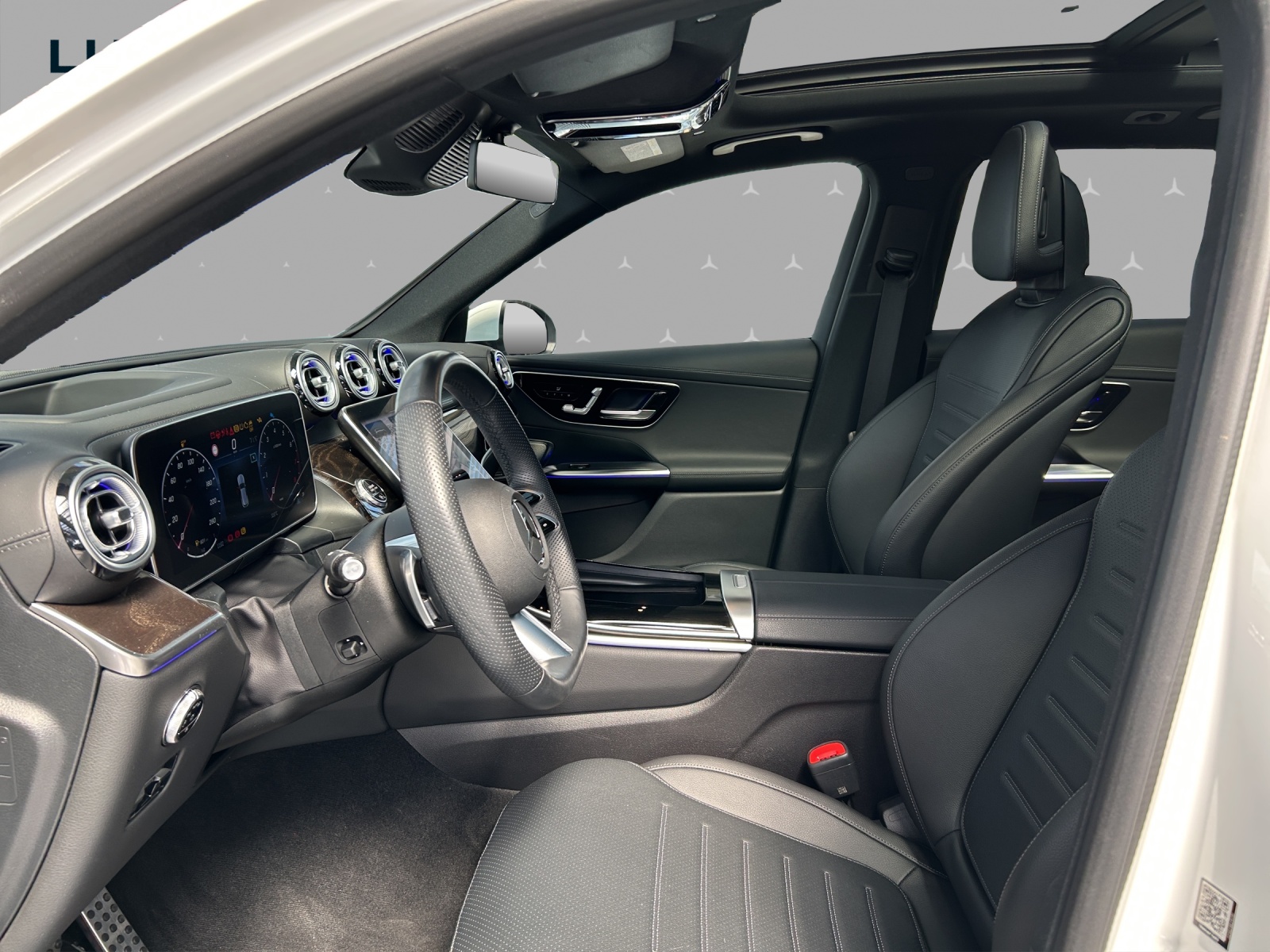 MERCEDES-BENZ GLC 300 4Matic AMG Line 9G-Tronic-image-7