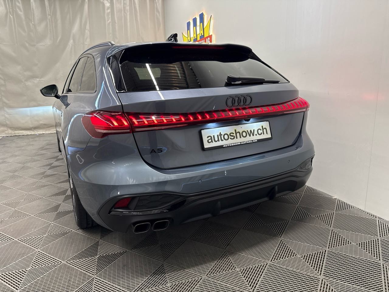 AUDI A5 Avant TDI 150 kW S tronic S-Line-image-16