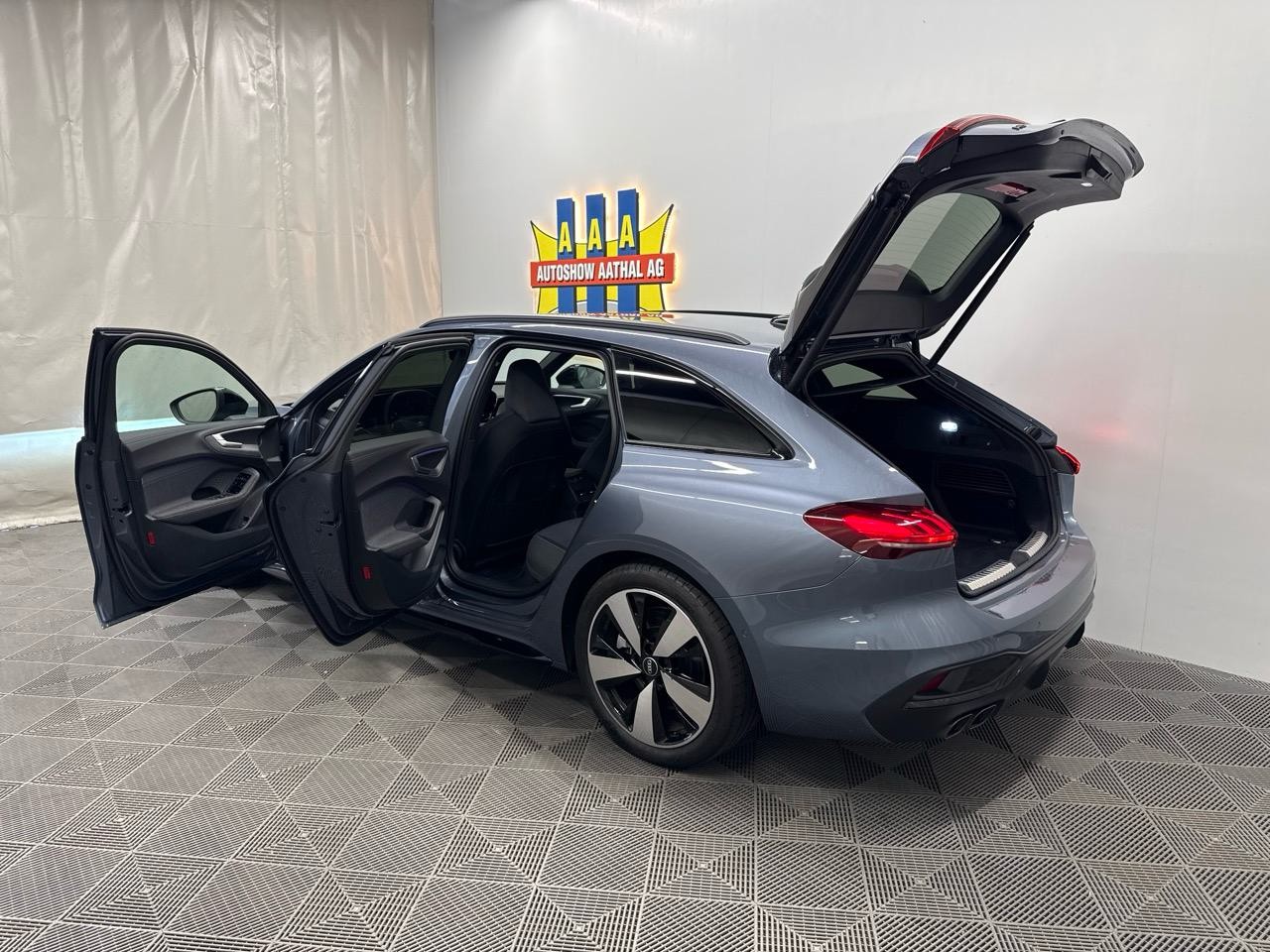 AUDI A5 Avant TDI 150 kW S tronic S-Line-image-15