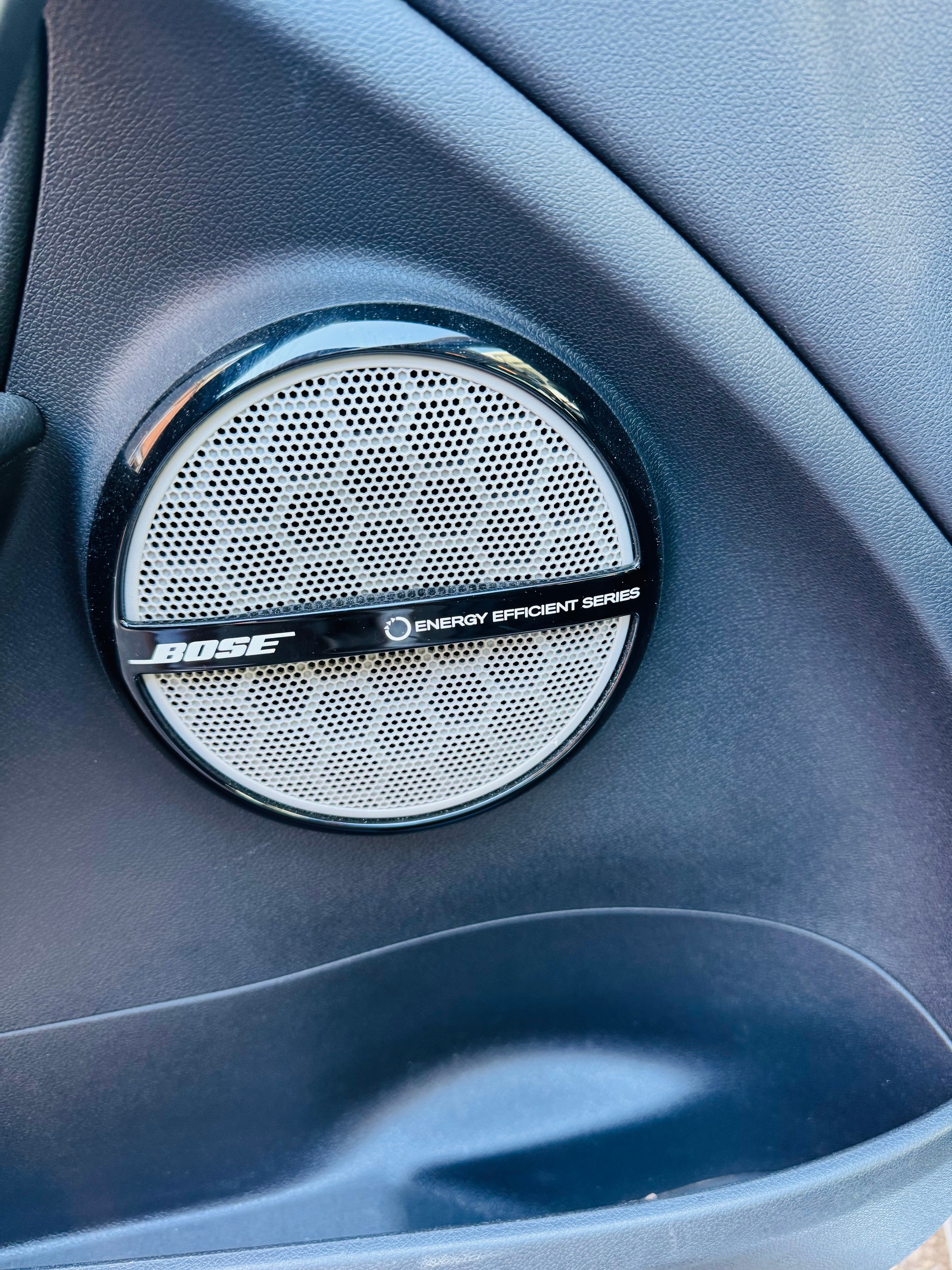 RENAULT Mégane Grandtour 1.2 16V Turbo Bose EDC-image-5