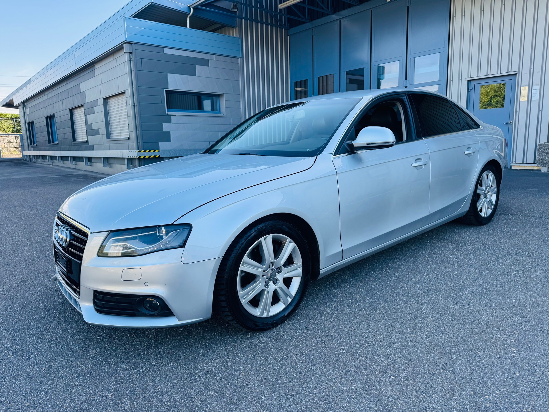 AUDI A4 Limousine 3.2 FSI quattro-image-0