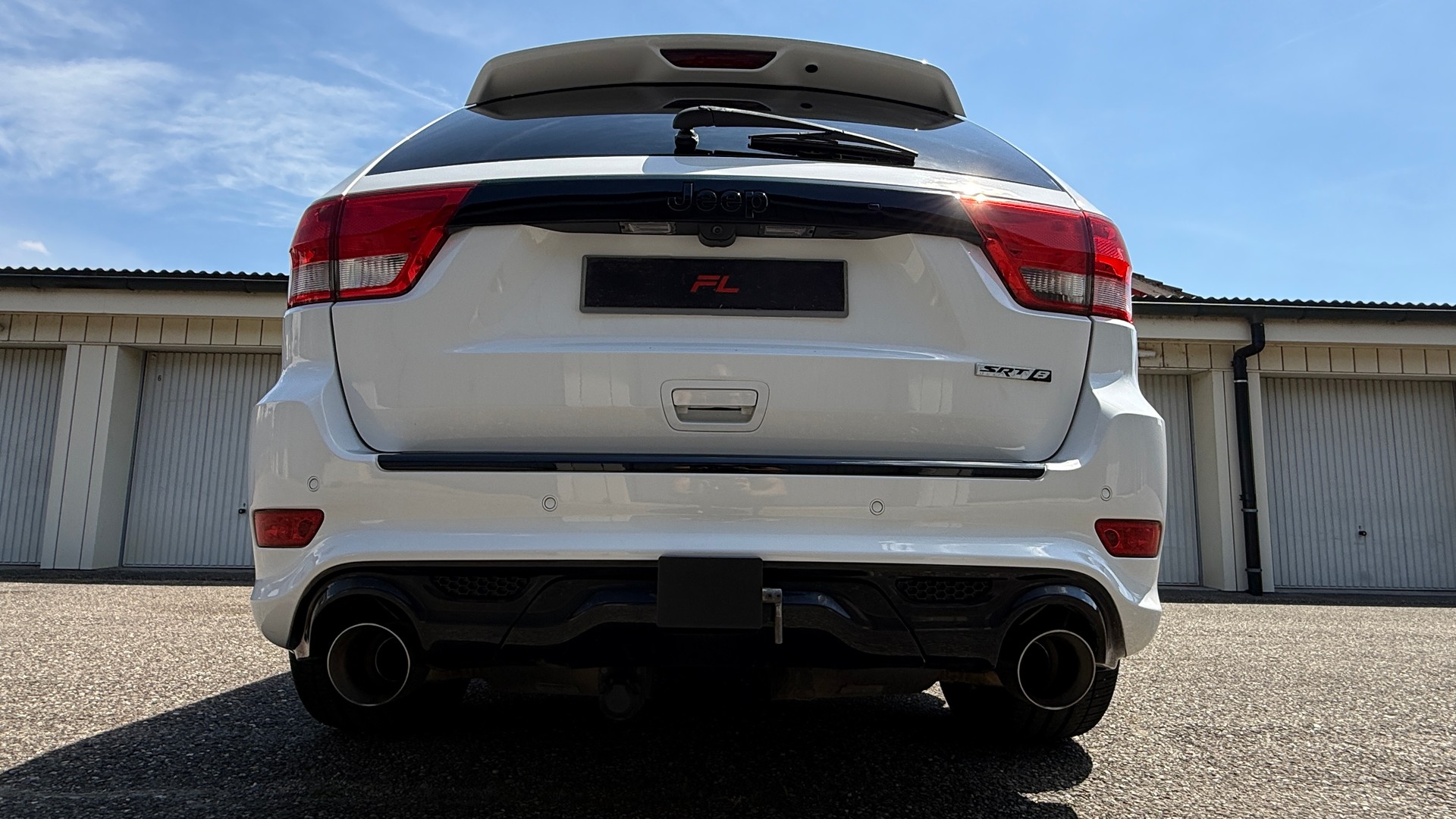 JEEP 6.4 V8 HEMI SRT8-image-4