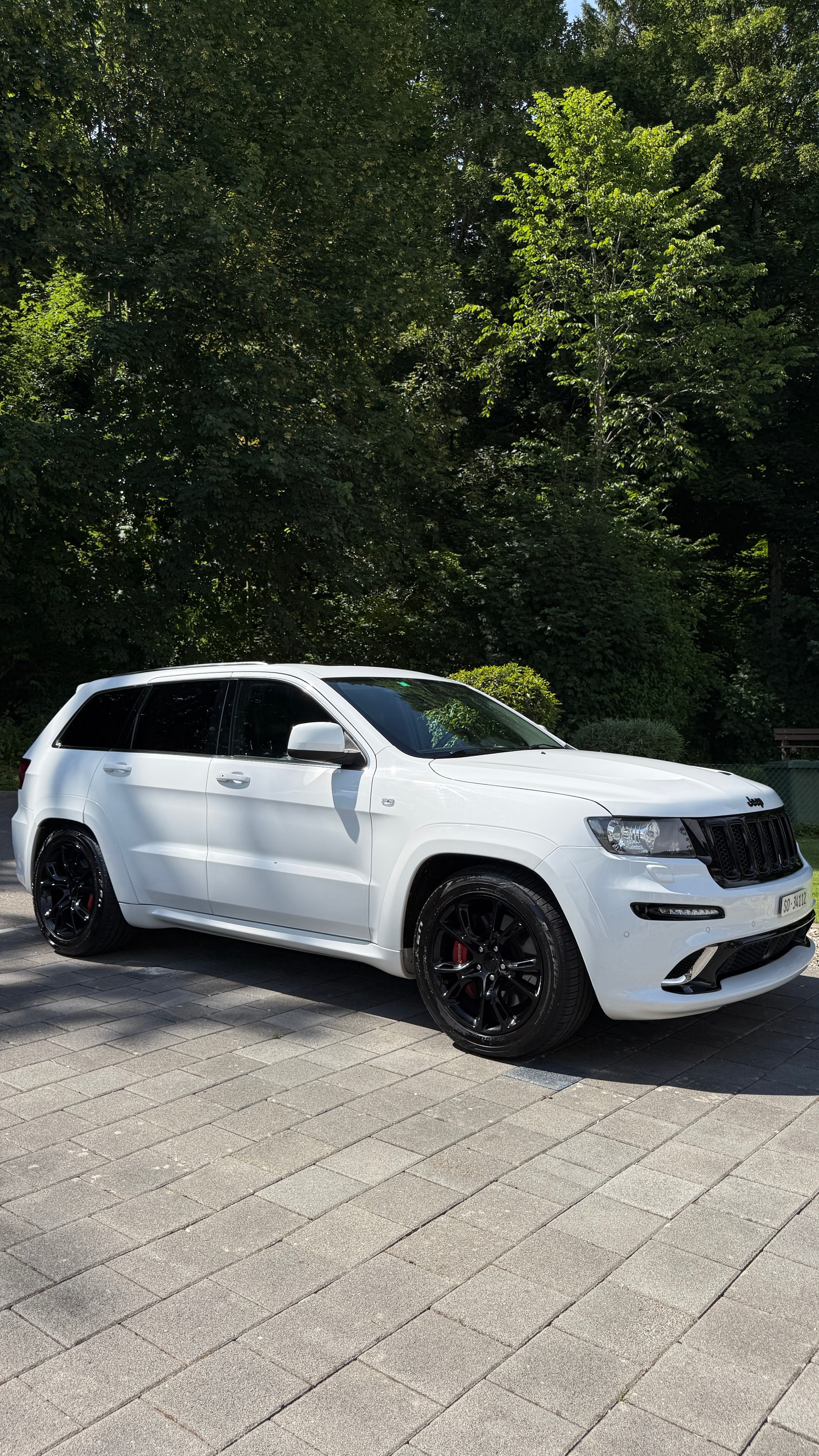 JEEP 6.4 V8 HEMI SRT8-image-1