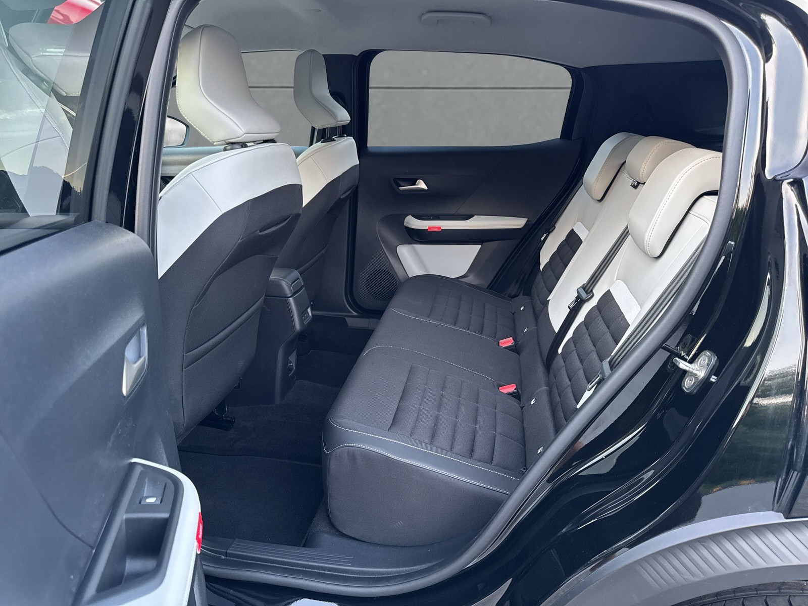 CITROEN C3 Aircross 1.2 MHEV Max-image-9