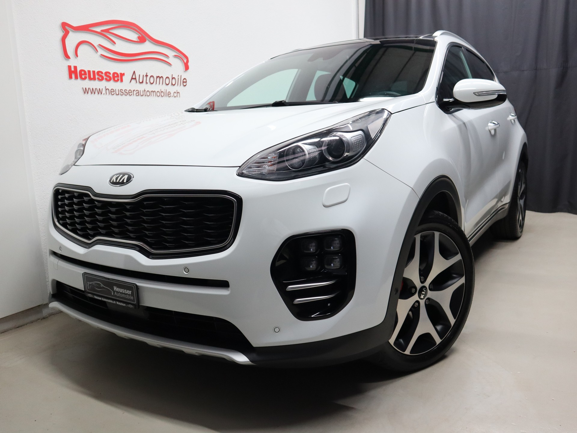 KIA Sportage 2.0CRDi Style GT Line 4WD Automat - Panorama - Navi - DAB+ - JBL - Kamera - 185 PS-image-0