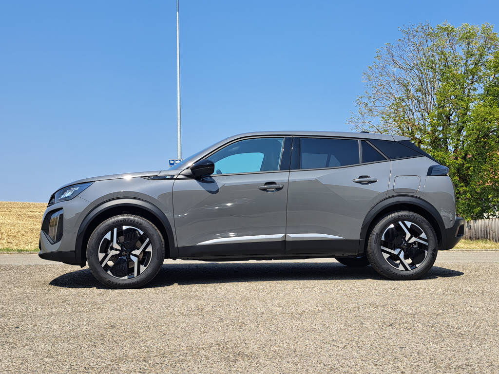 PEUGEOT 2008 e-Allure 156cv - 8 ans de garantie-image-4