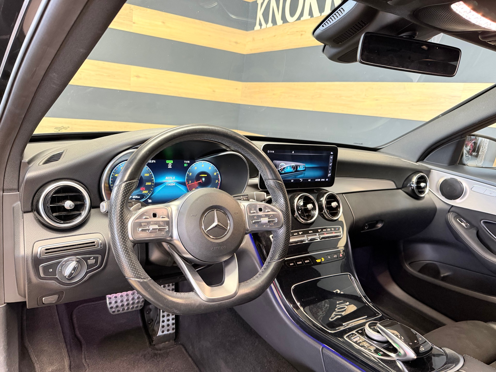 MERCEDES-BENZ C 200 Swiss Star AMG Line 4M 9G-Tronic-image-6