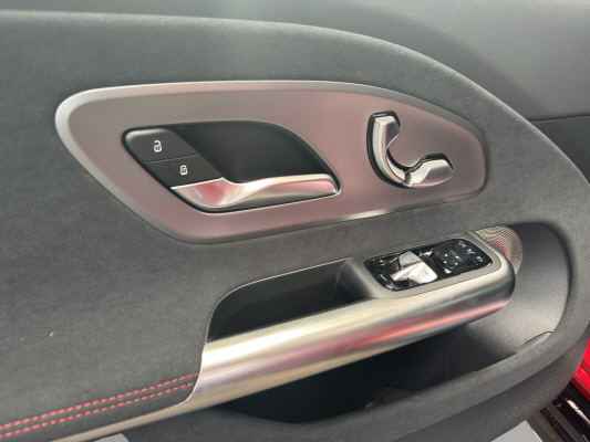 MERCEDES-BENZ CLA 200 8G-DCT 4Matic-image-9