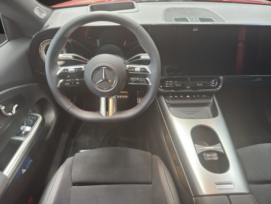 MERCEDES-BENZ CLA 200 8G-DCT 4Matic-image-7