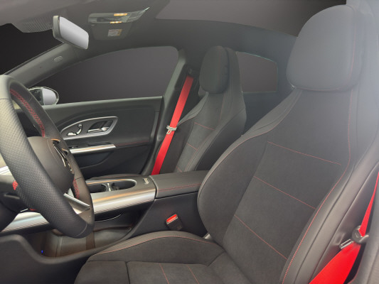 MERCEDES-BENZ CLA 200 8G-DCT 4Matic-image-8