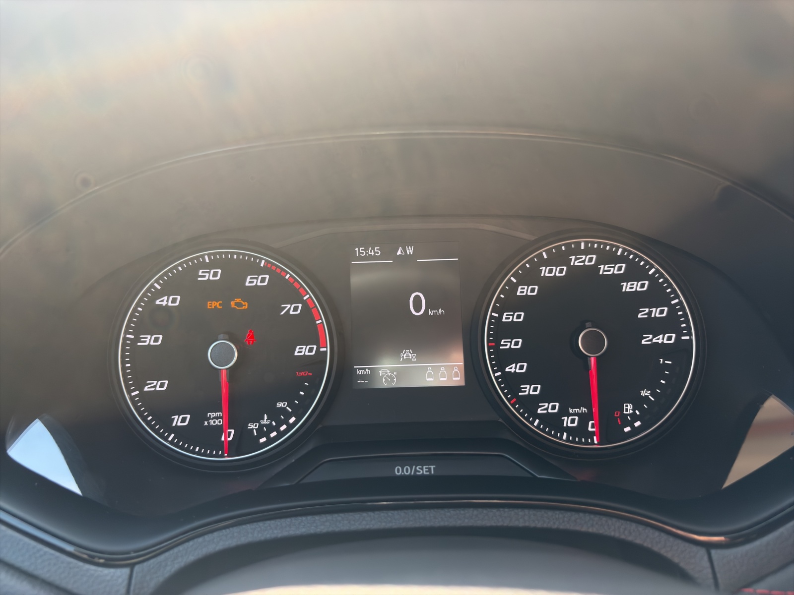 SEAT Ibiza 1.0 EcoTSI Hola FR-image-9
