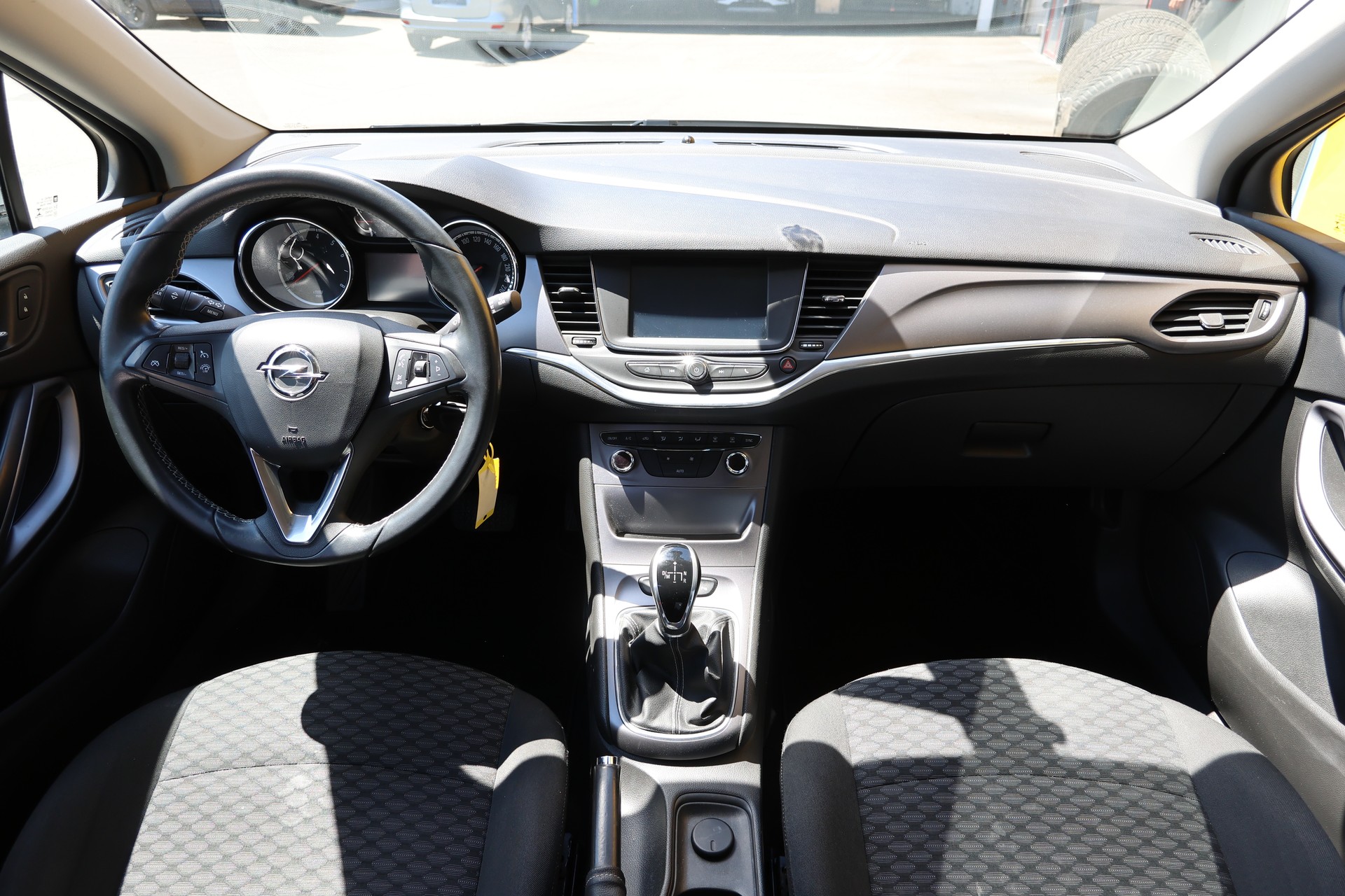 OPEL Astra Sports Tourer 1.0i Turbo Enjoy Easytronic-image-3