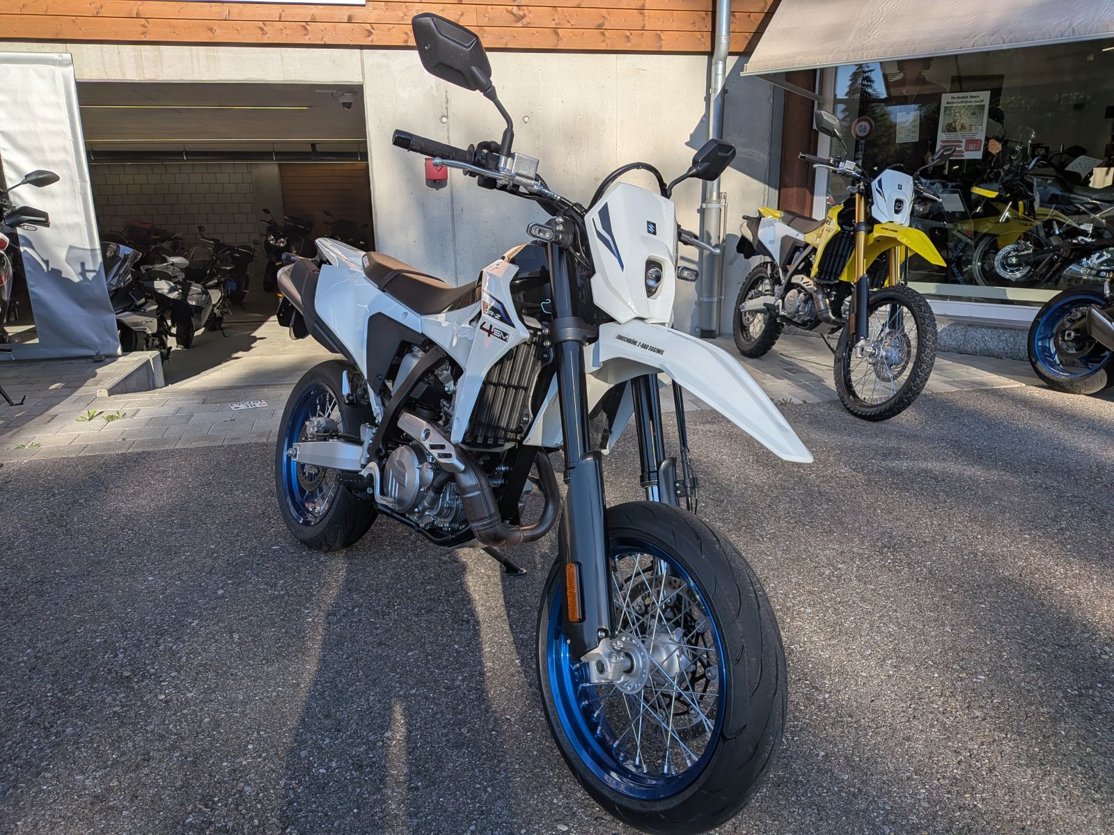 SUZUKI DR-Z 400 SM-image-1