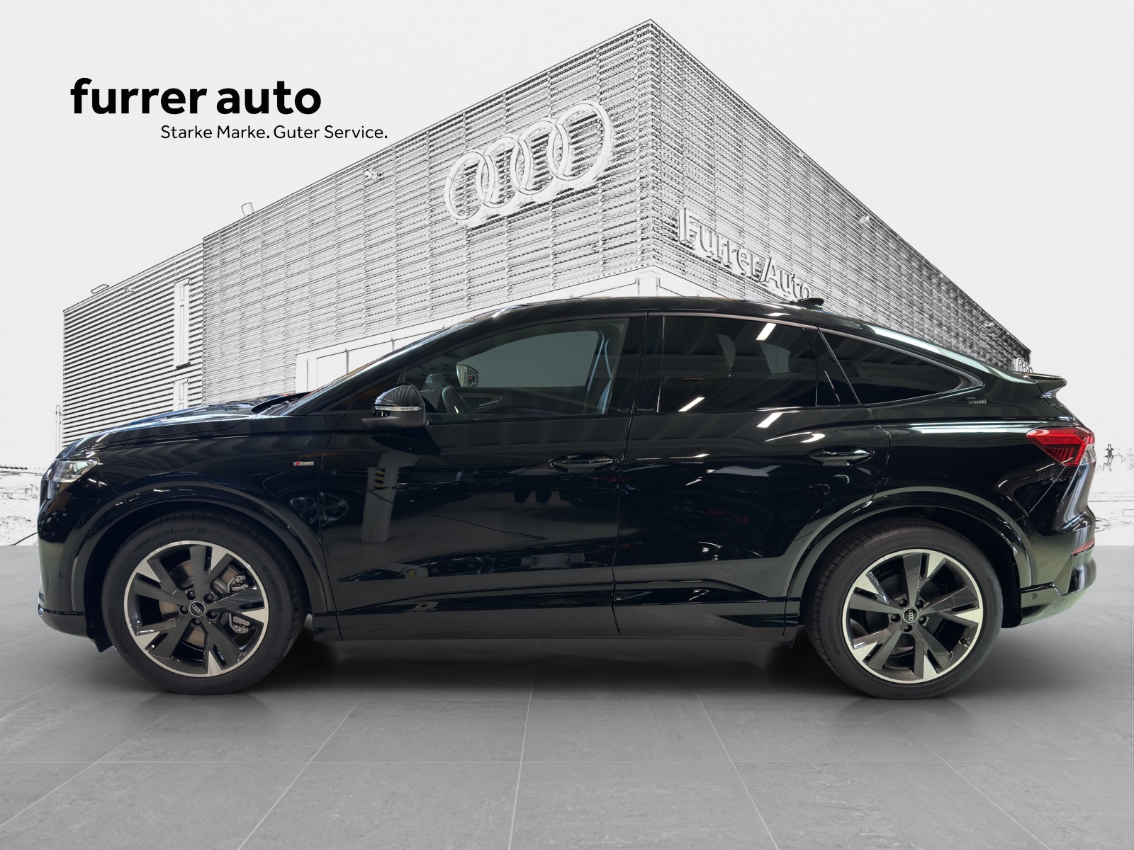 AUDI Q4 Sportback e-tron quattro performance Swiss Ski-showroom-element-1