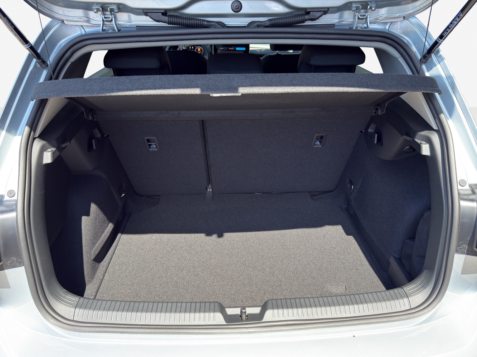 VW Golf 1.5 e TSI mHEV Value DSG-image-12