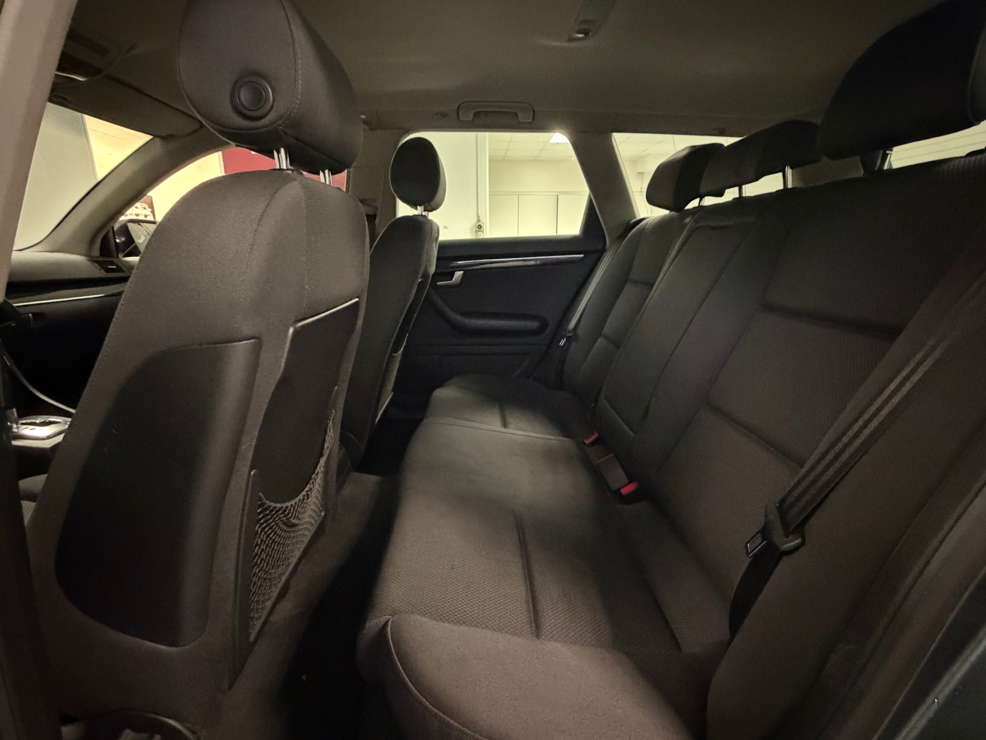 AUDI A4 Avant 2.4 V6-image-20