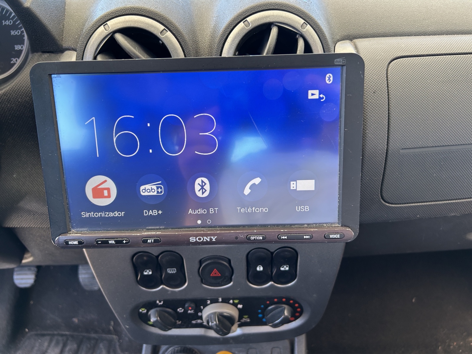DACIA Duster 1.6 Ambiance 4x4-image-10