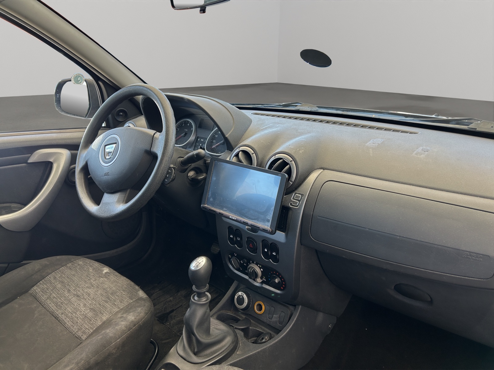DACIA Duster 1.6 Ambiance 4x4-image-9