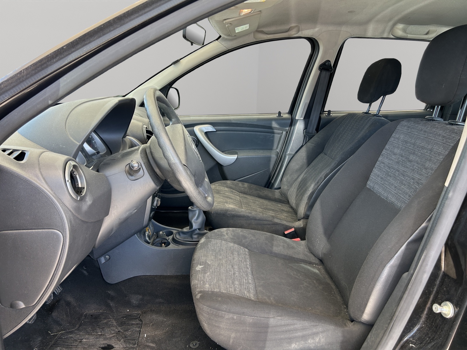 DACIA Duster 1.6 Ambiance 4x4-image-13